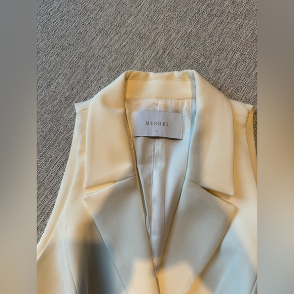 Meshki Mura Vest - Picture 6 of 7